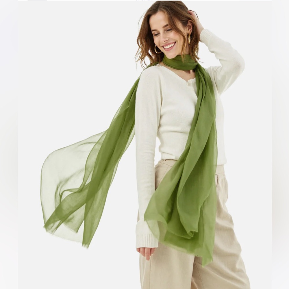 Ovcio Scarf